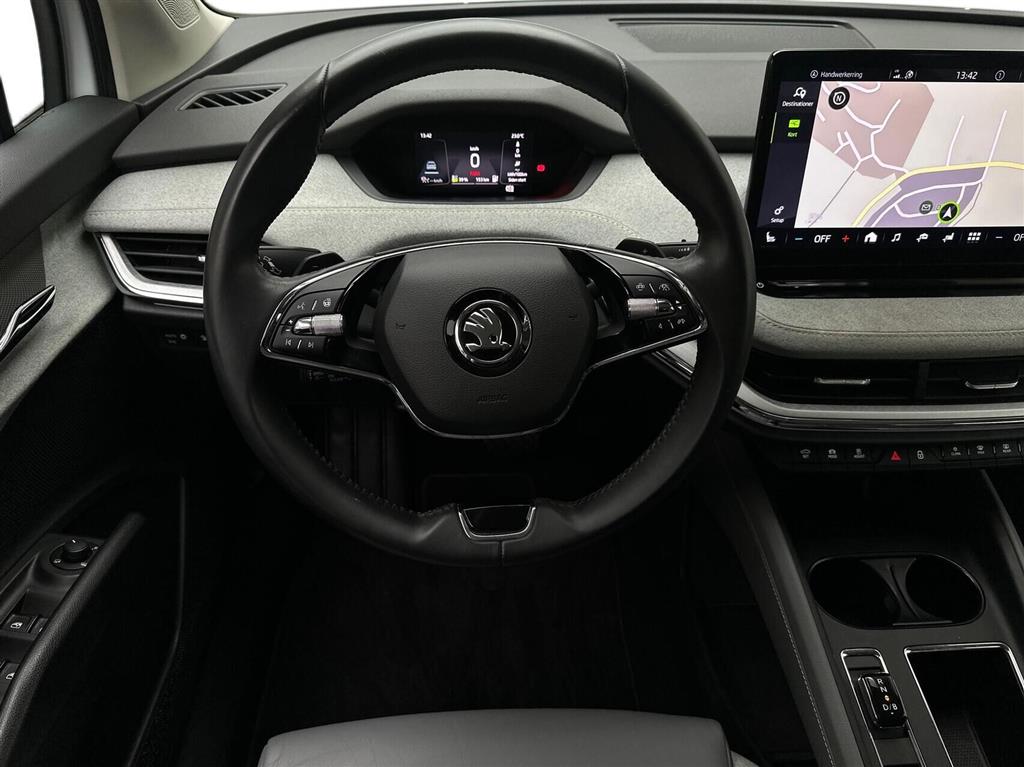 Skoda Enyaq 80 iV Design Selection Suite 204HK 5d Aut. - Image 10