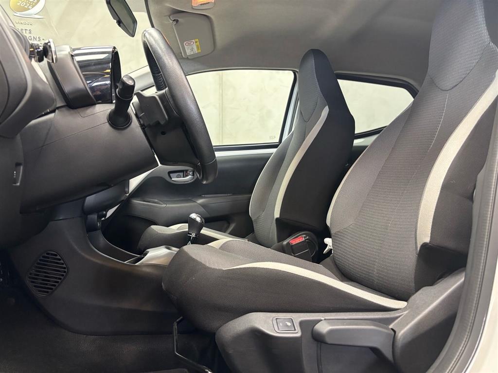 Toyota Aygo 1,0 VVT-I X-Press X-Shift 72HK 5d Aut. - Image 6