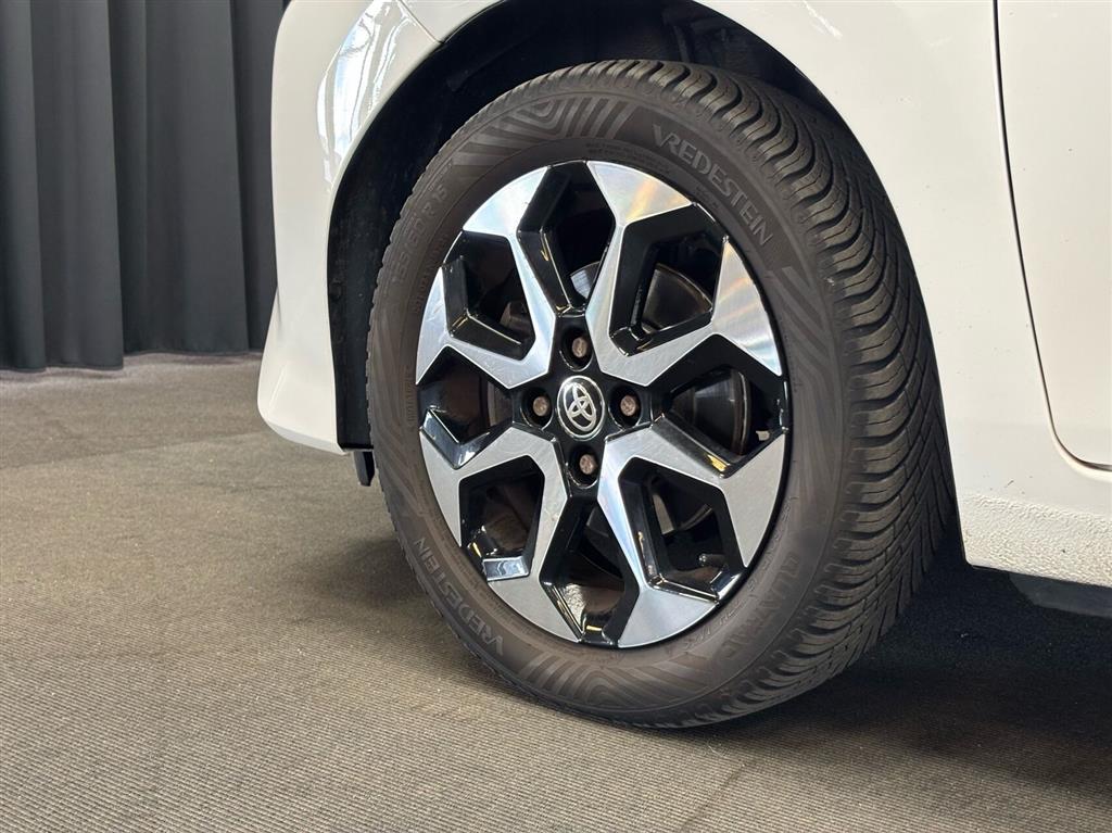 Toyota Aygo 1,0 VVT-I X-Press X-Shift 72HK 5d Aut. - Image 4
