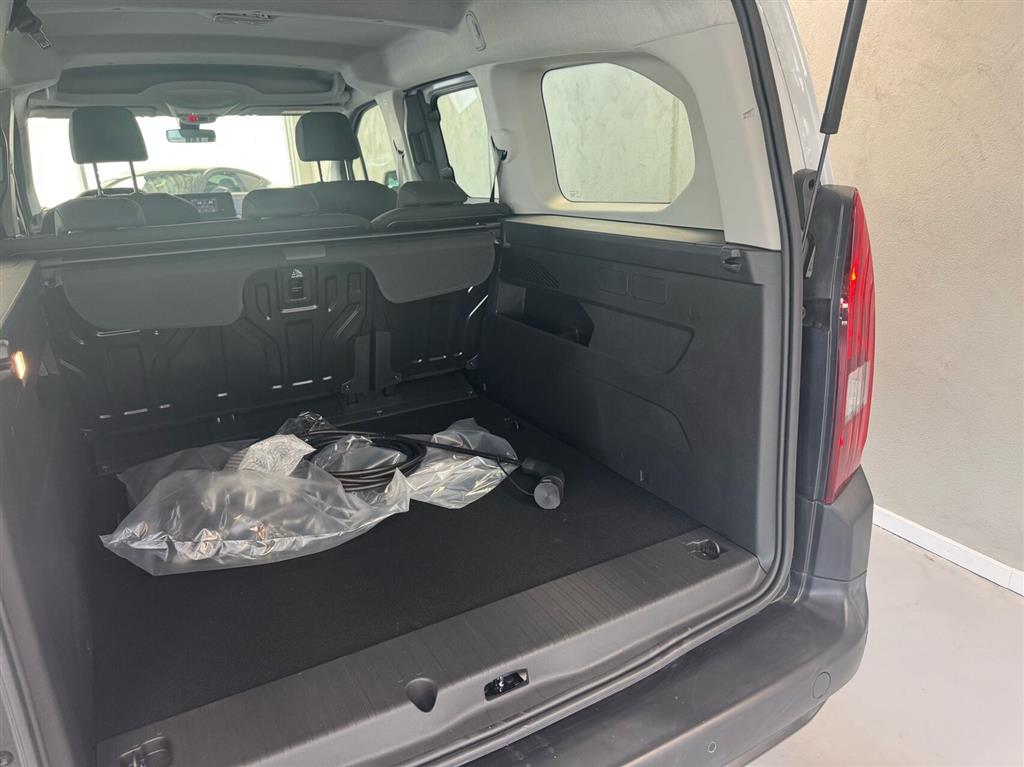 Peugeot e-Rifter L2 EL Active Pack 136HK Aut. - Image 8