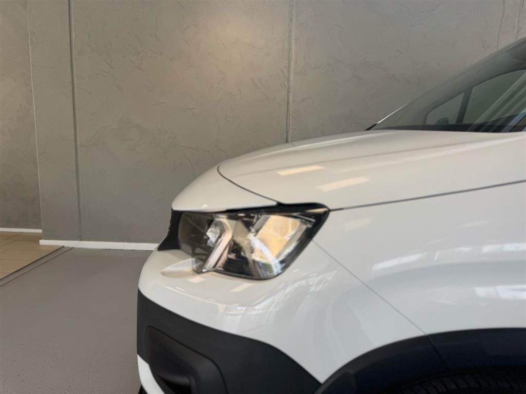 Peugeot e-Rifter L2 EL Active Pack 136HK Aut. - Image 18