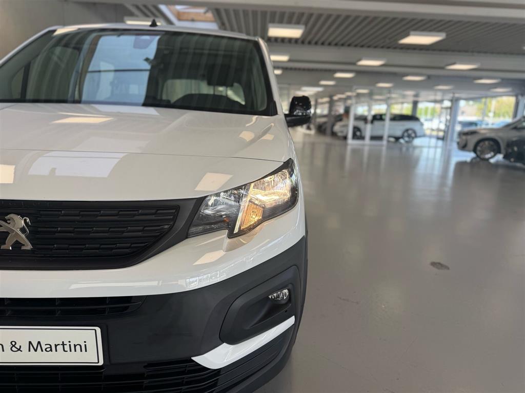 Peugeot e-Rifter L2 EL Active Pack 136HK Aut. - Image 3