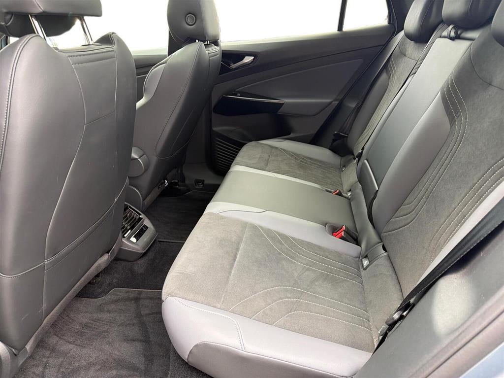 VW ID.5 EL Pro Performance 204HK 5d Aut. - Image 12