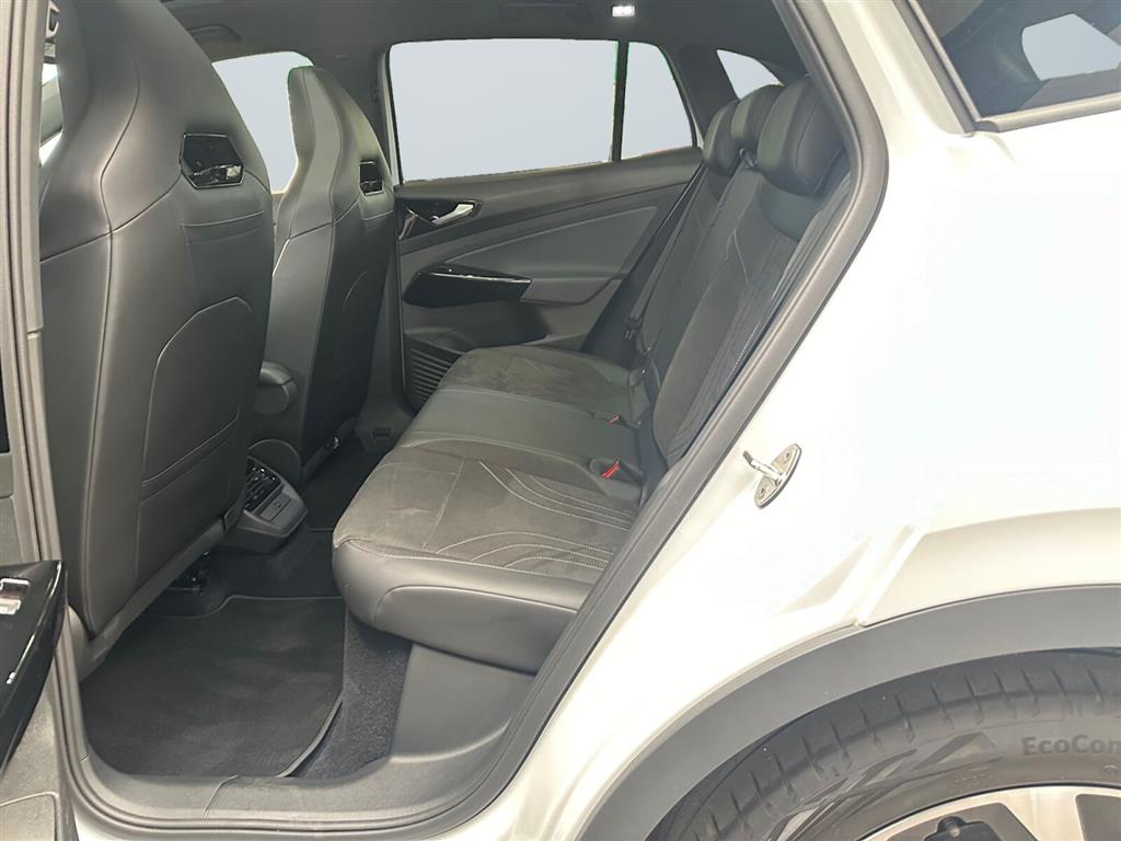 VW ID.4 EL Pro Performance 204HK 5d Aut. - Image 14