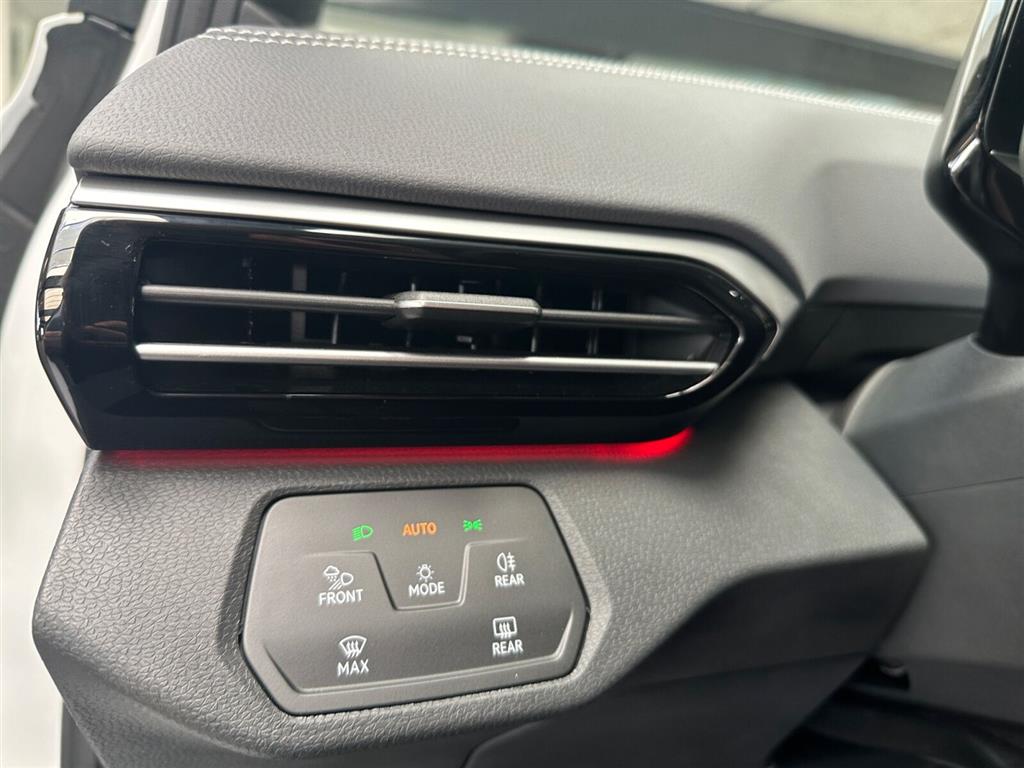 VW ID.4 EL Pro Performance 204HK 5d Aut. - Image 23