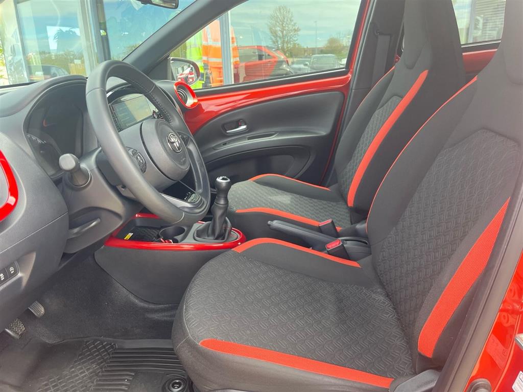 Toyota Aygo X 1,0 VVT-I Pulse 72HK 5d - Image 6
