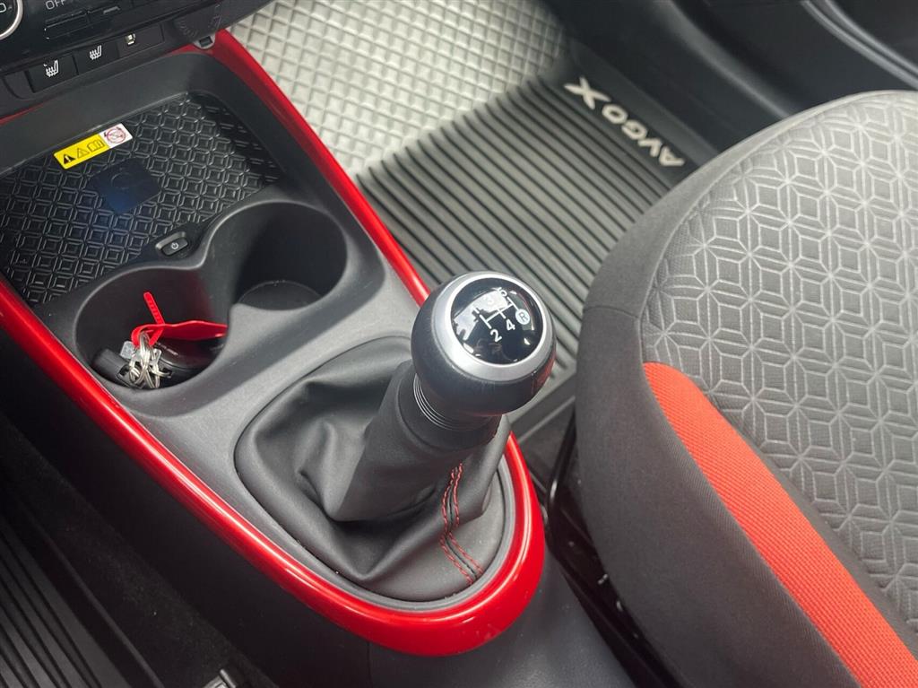 Toyota Aygo X 1,0 VVT-I Pulse 72HK 5d - Image 19