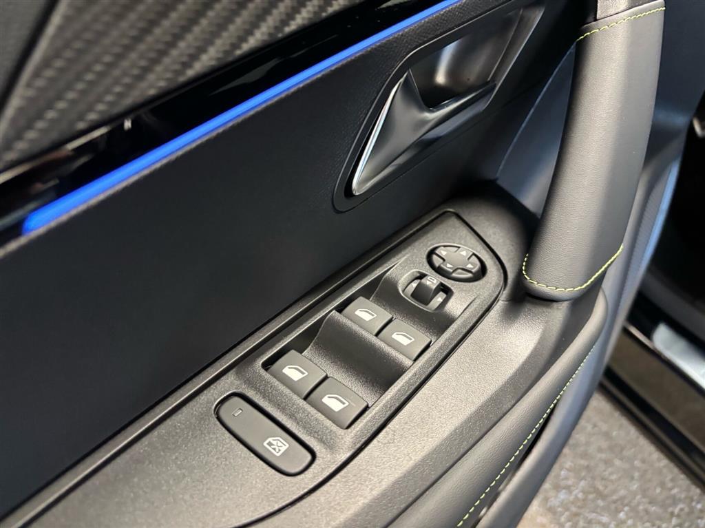 Peugeot e-2008 EL GT 156HK 5d Aut. - Image 8