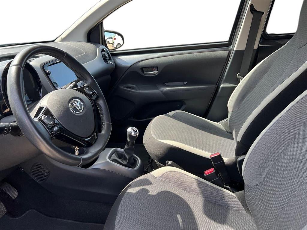Toyota Aygo 1,0 VVT-I X-Press 72HK 5d - Image 10