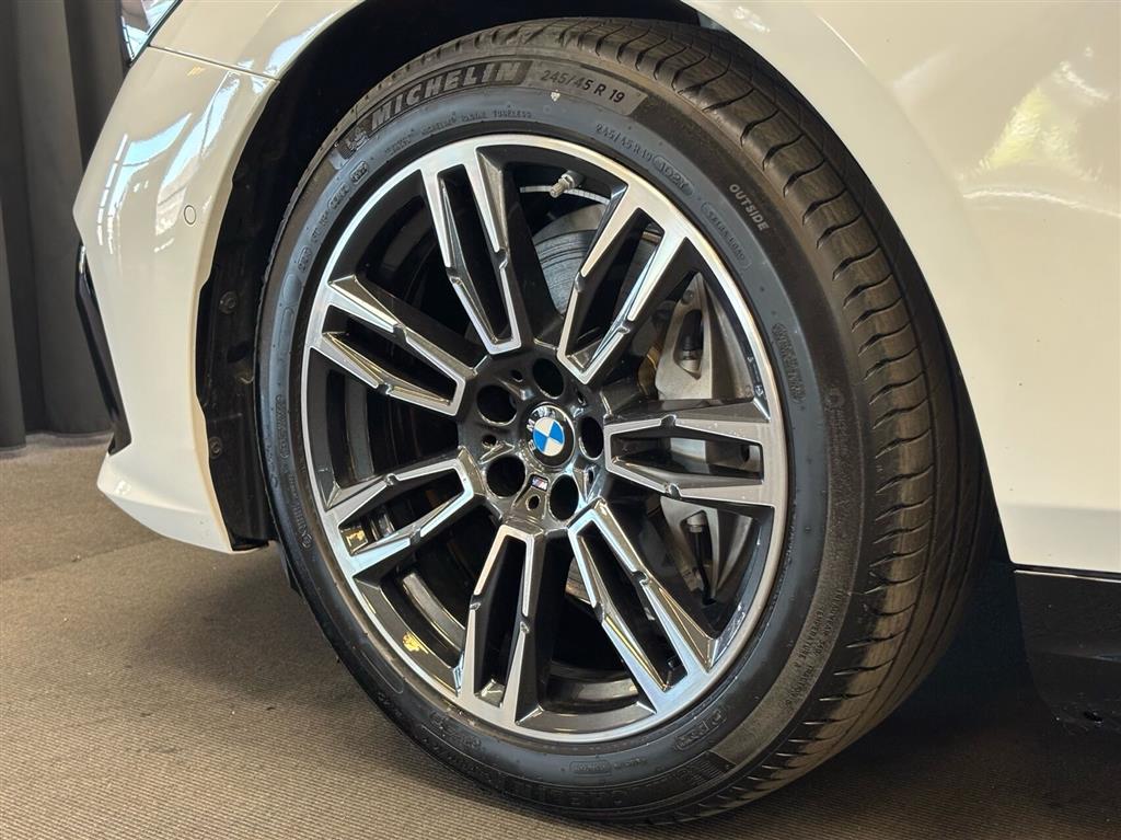 BMW i5 eDrive40 Touring EL M-Sport 340HK Stc Aut. - Image 6