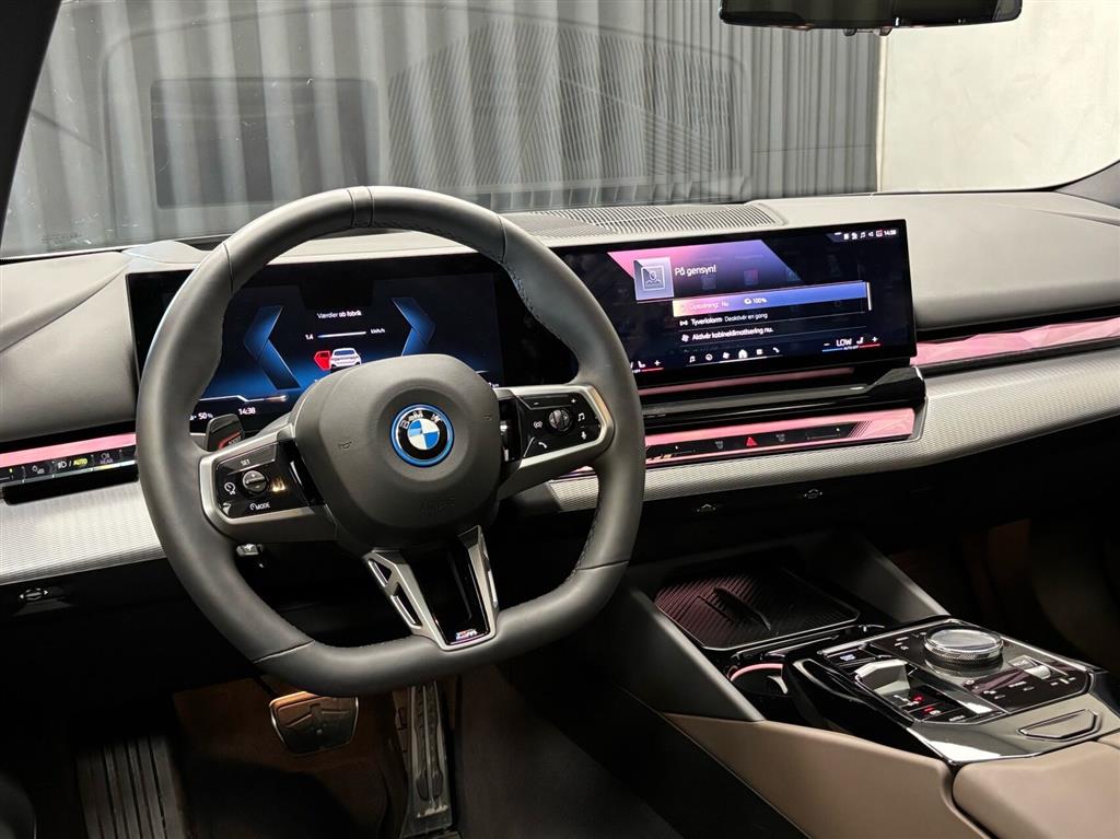 BMW i5 eDrive40 Touring EL M-Sport 340HK Stc Aut. - Image 11
