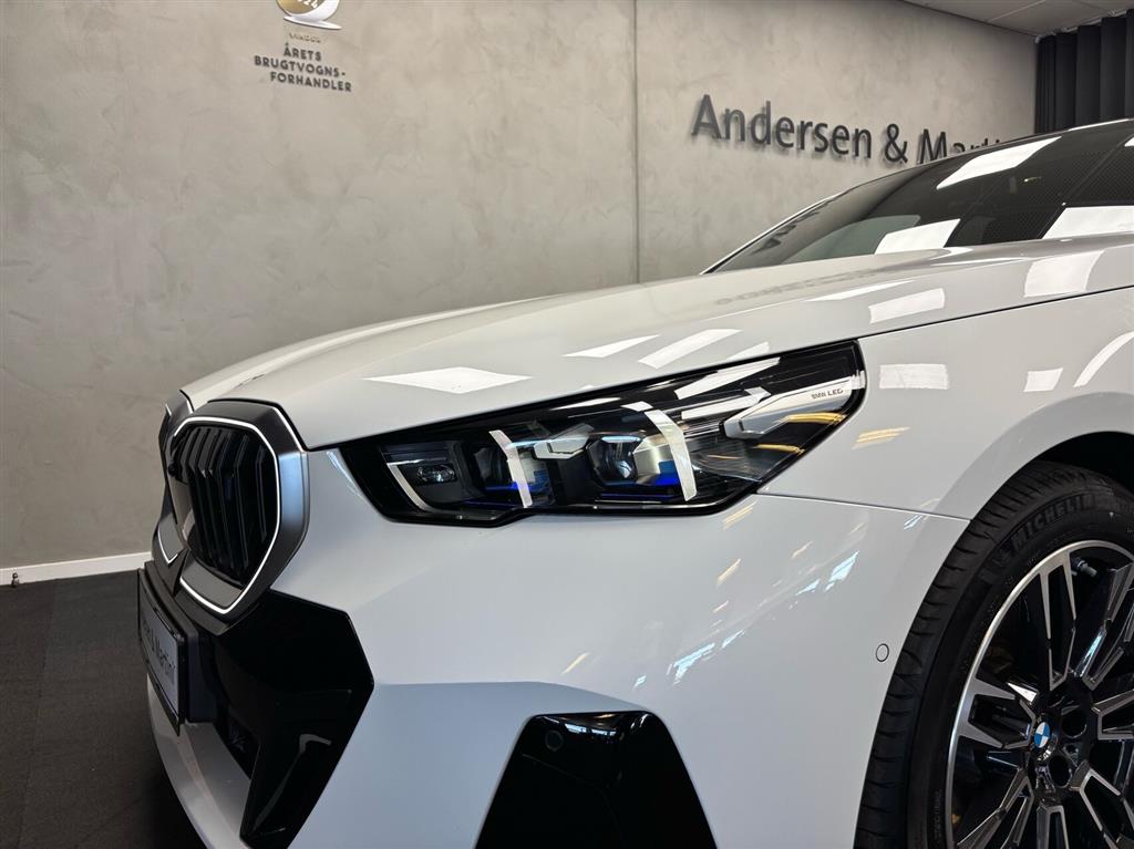 BMW i5 eDrive40 Touring EL M-Sport 340HK Stc Aut. - Image 3