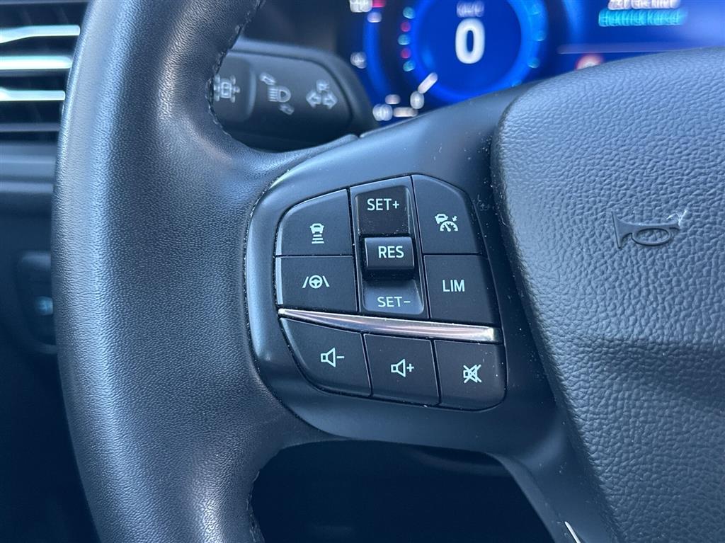 Ford Kuga 2,5 Plugin-hybrid Titanium CVT 225HK 5d Trinl. Gear - Image 5