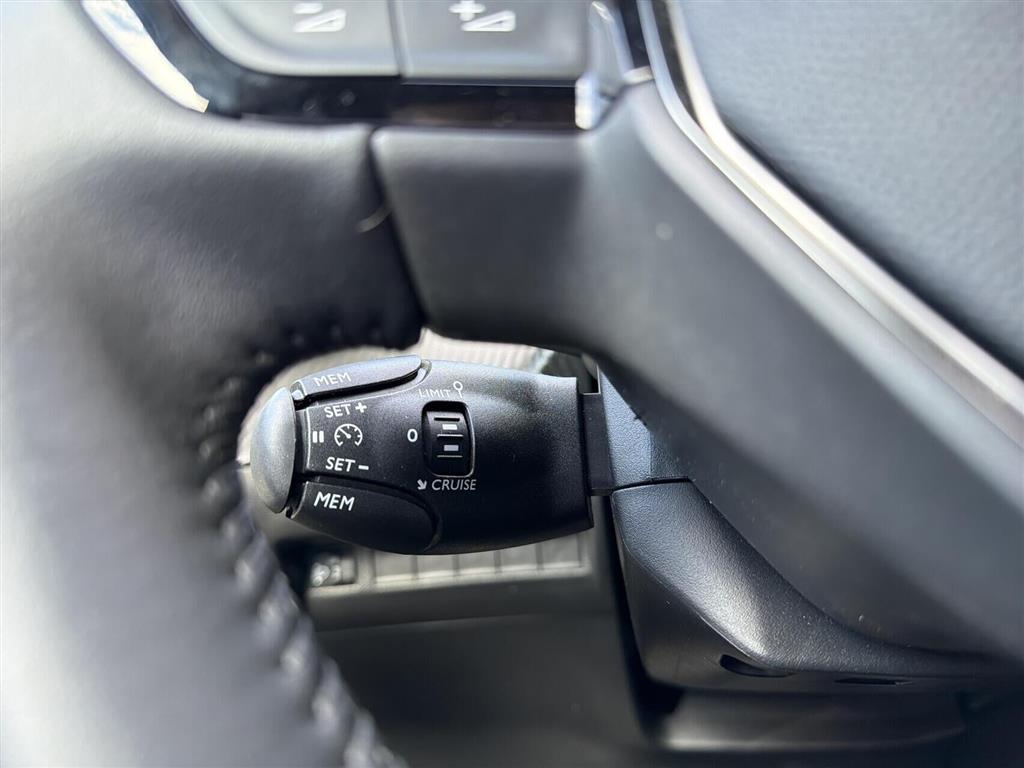 Peugeot e-2008 EL Allure 136HK 5d Aut. - Image 12