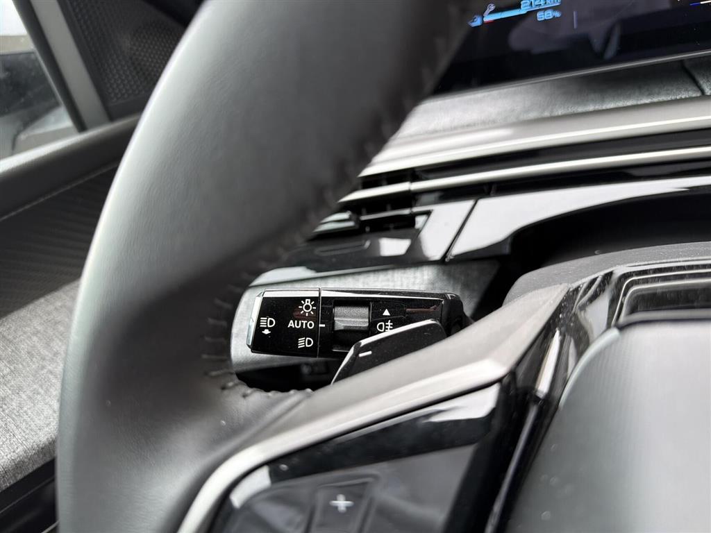 Peugeot e-3008 EL Allure 210HK 5d Aut. - Image 12