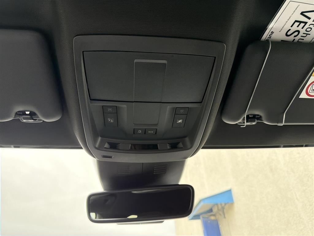 Peugeot e-3008 EL Allure 210HK 5d Aut. - Image 19