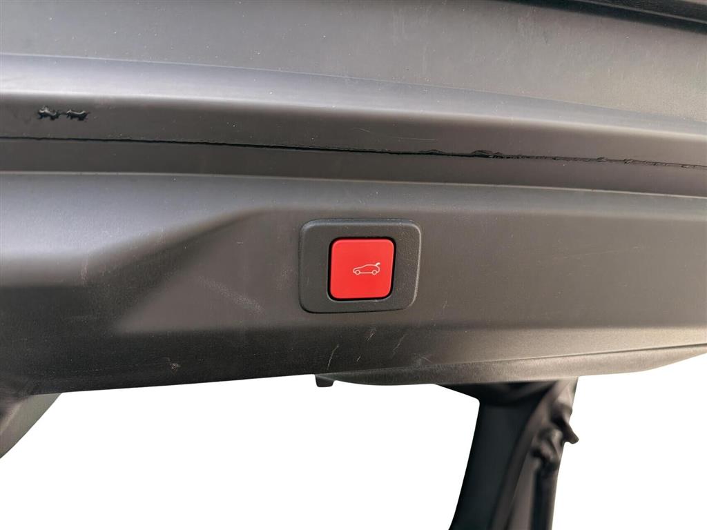 Peugeot e-3008 EL GT Longe Range 230HK 5d Aut. - Image 9
