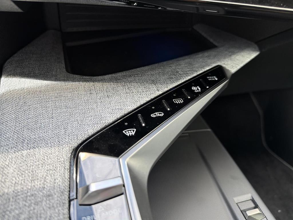 Peugeot e-3008 EL GT Longe Range 230HK 5d Aut. - Image 16