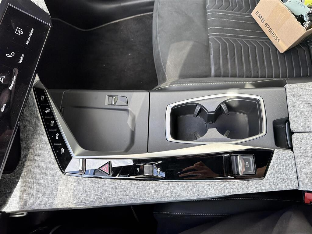 Peugeot e-3008 EL GT Longe Range 230HK 5d Aut. - Image 18