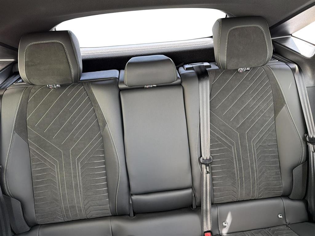 Peugeot e-3008 EL GT Longe Range 230HK 5d Aut. - Image 22