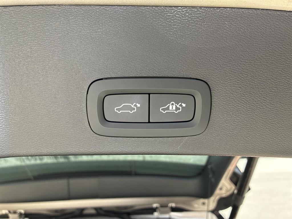 Volvo XC40 P6 Recharge Ultimate 231HK 5d Aut. - Image 15