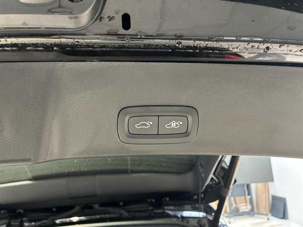 Volvo XC40 P6 Recharge Ultimate 231HK 5d Aut. - Image 15