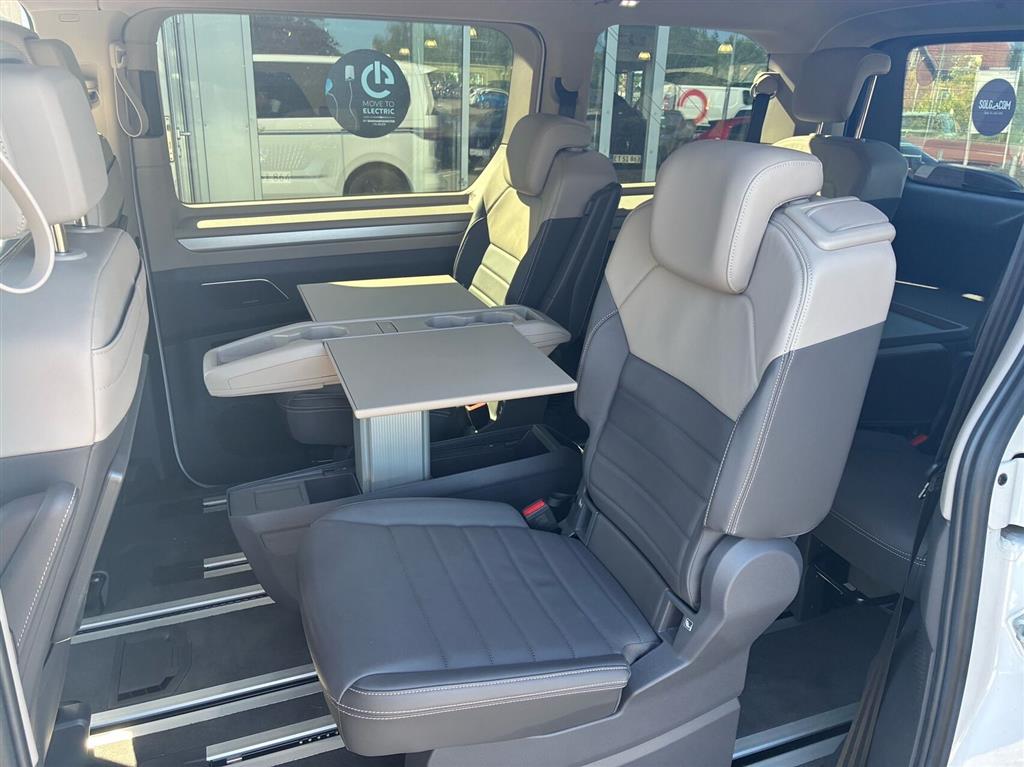 VW Multivan Kort 1,4 TSI Plugin-hybrid Style DSG 218HK 6g Aut. - Image 4