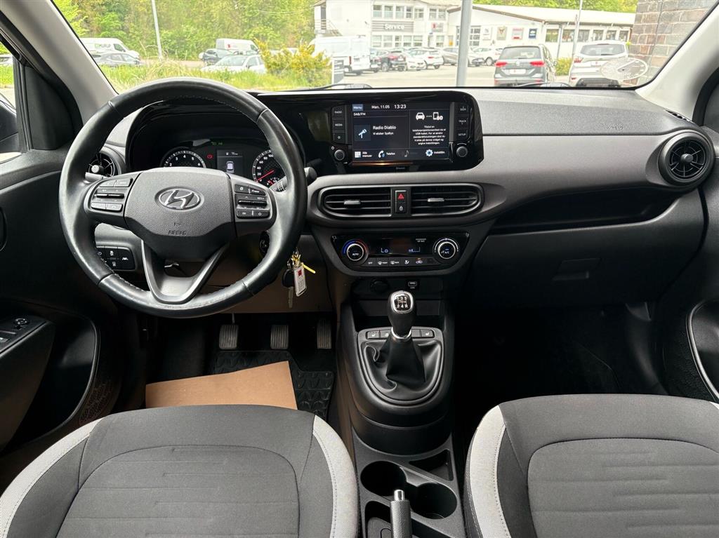 Hyundai i10 1,0 Advanced 67HK 5d - Image 8