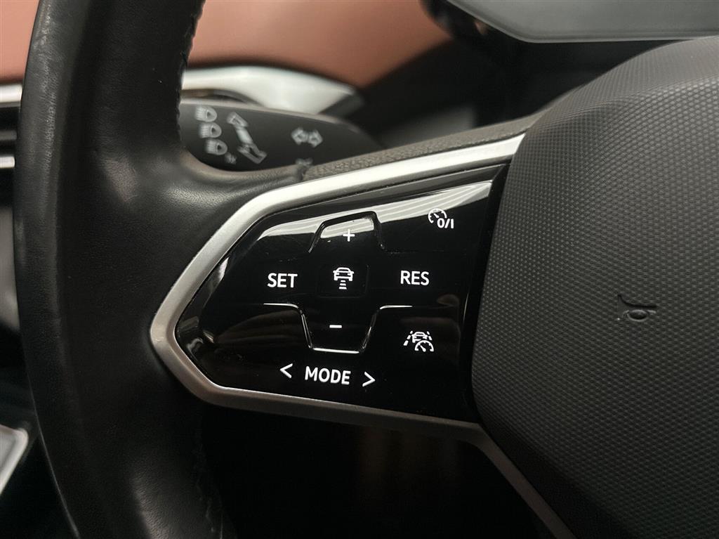 VW ID.4 EL Pro Performance 204HK 5d Aut. - Image 16