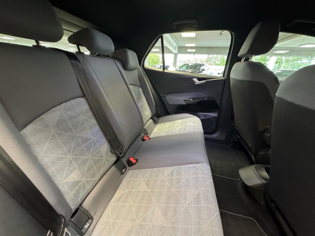 VW ID.3 EL Pro Performance 204HK 5d Aut. - Image 9