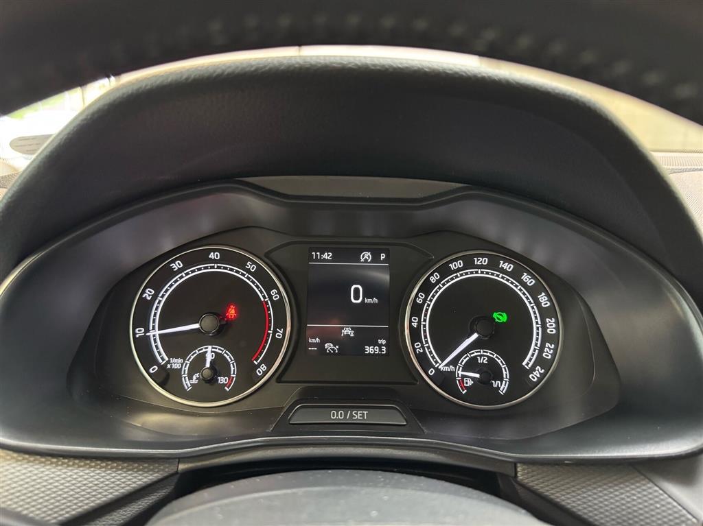 Skoda Kamiq 1,0 TSI Tour de France DSG 110HK 5d 7g Aut. - Image 17