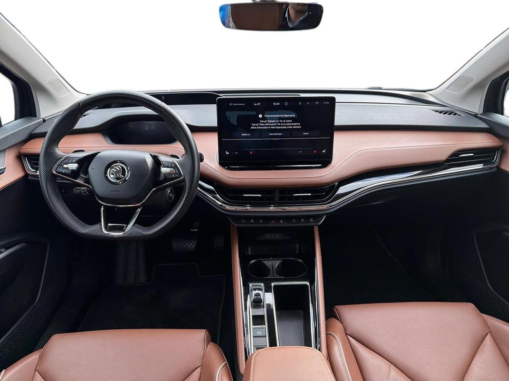 Skoda Enyaq 80 iV Design Selection Suite 204HK 5d Aut. - Image 4