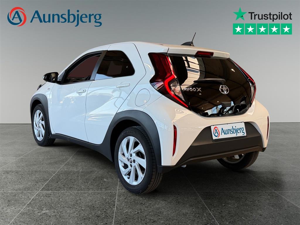 Toyota Aygo X 1,0 VVT-I Active 72HK 5d - Image 3
