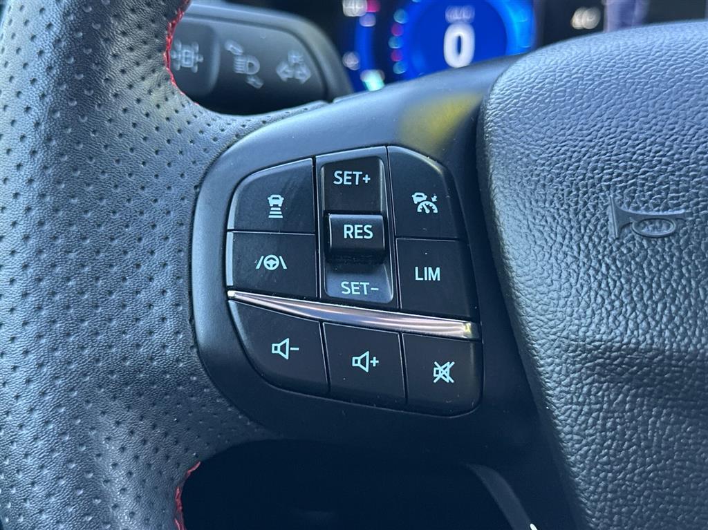 Ford Kuga 2,5 Plugin-hybrid Graphite Tech CVT 225HK 5d Trinl. Gear - Image 17