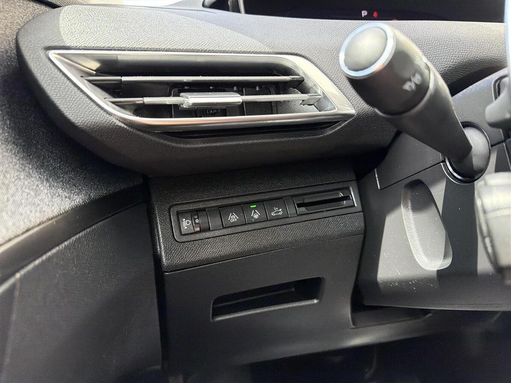Peugeot 3008 1,5 BlueHDi First Selection EAT8 130HK 5d 8g Aut. - Image 12