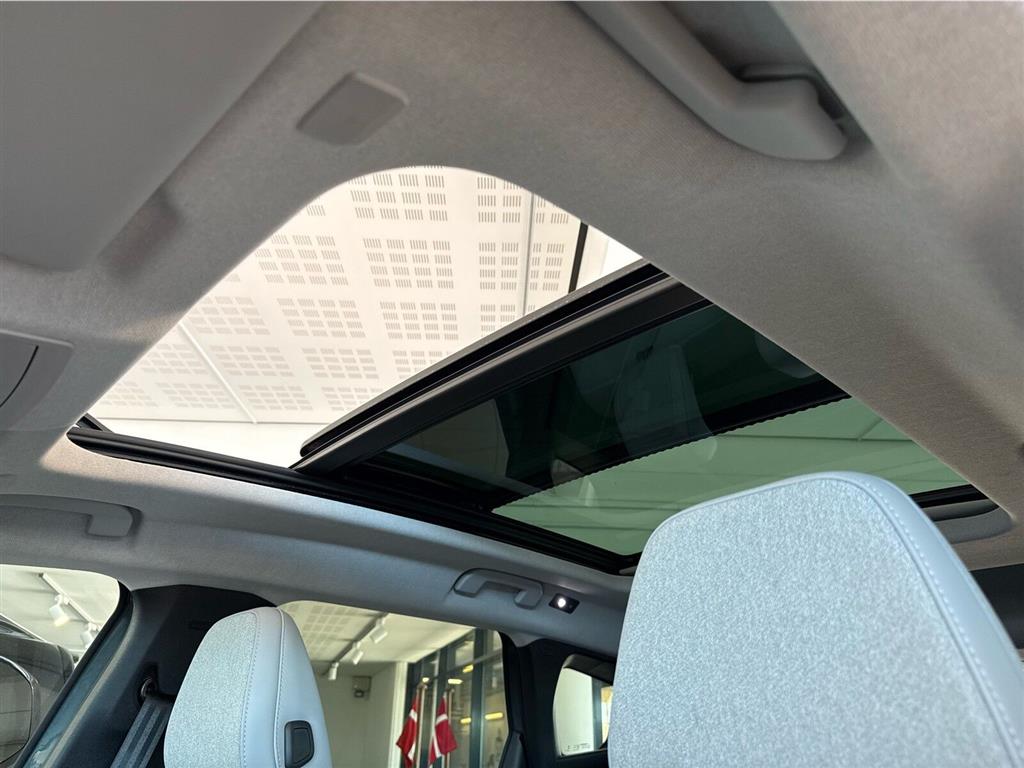 Citroën e-C5 Aircross EL VTR Sport 210HK 5d Aut. - Image 15