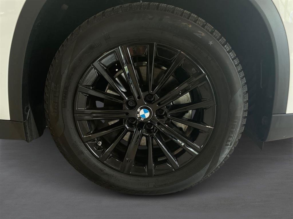 BMW iX1 eDrive20 EL 204HK 5d Aut. - Image 9