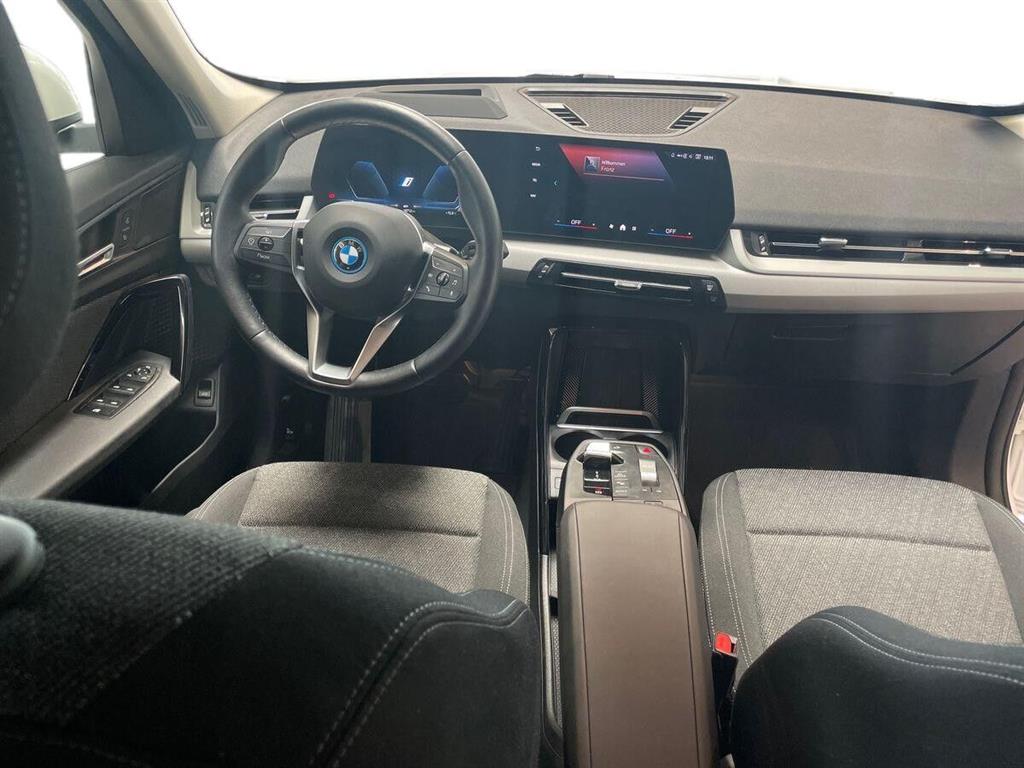 BMW iX1 eDrive20 EL 204HK 5d Aut. - Image 10