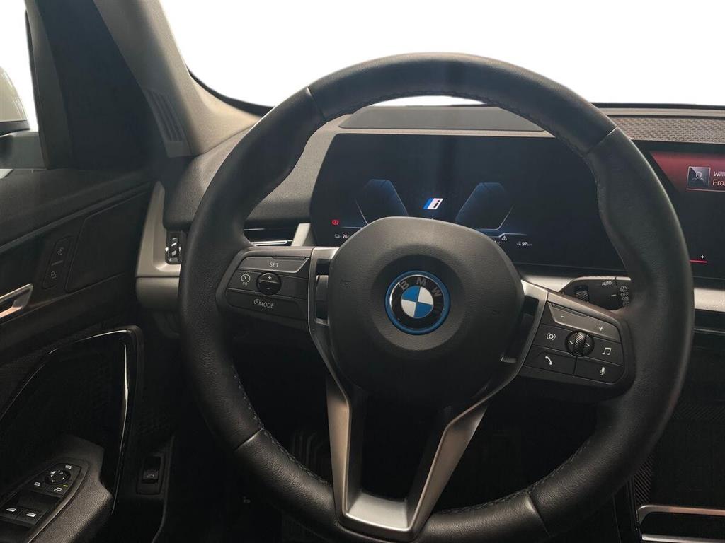 BMW iX1 eDrive20 EL 204HK 5d Aut. - Image 11