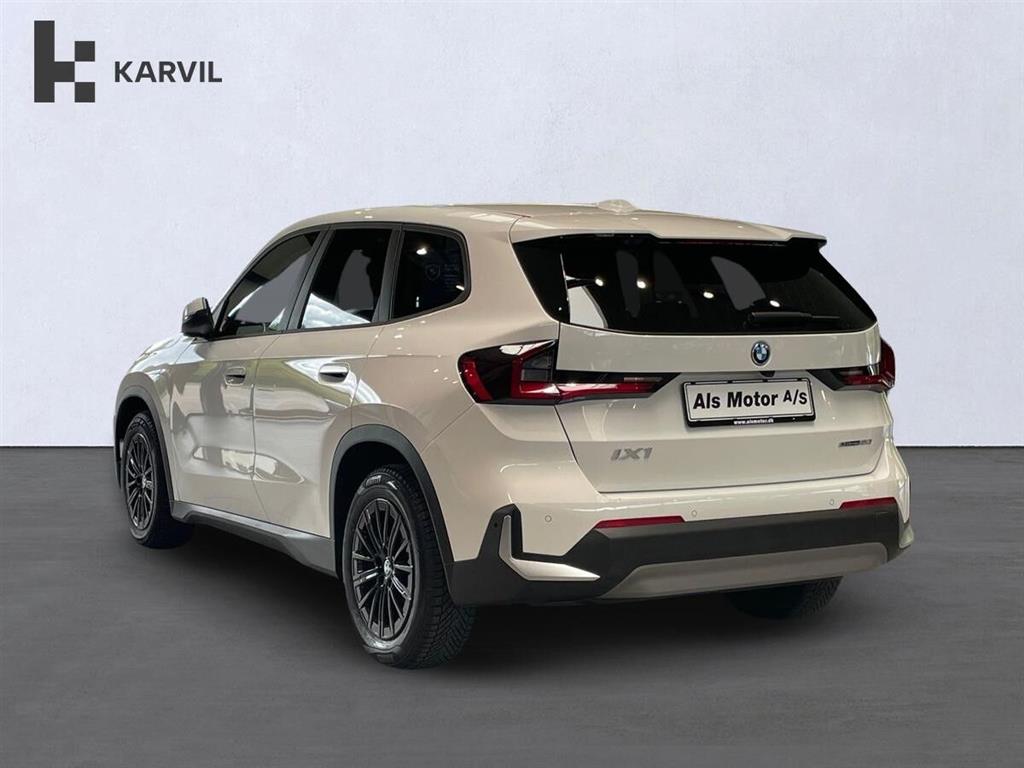 BMW iX1 eDrive20 EL 204HK 5d Aut. - Image 4