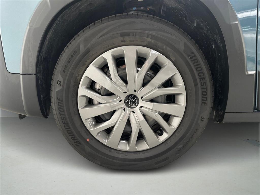Peugeot e-Rifter L1 EL Allure 136HK Aut. - Image 9