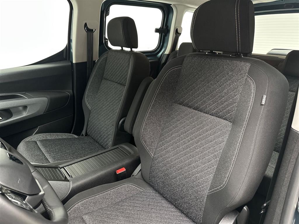 Peugeot e-Rifter L1 EL Allure 136HK Aut. - Image 17
