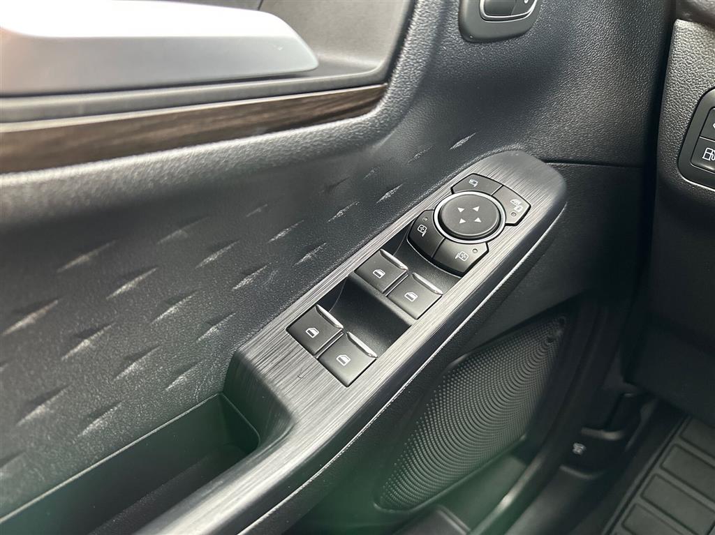 Ford Kuga 2,5 Plugin-hybrid Vignale CVT 225HK 5d Trinl. Gear - Image 16