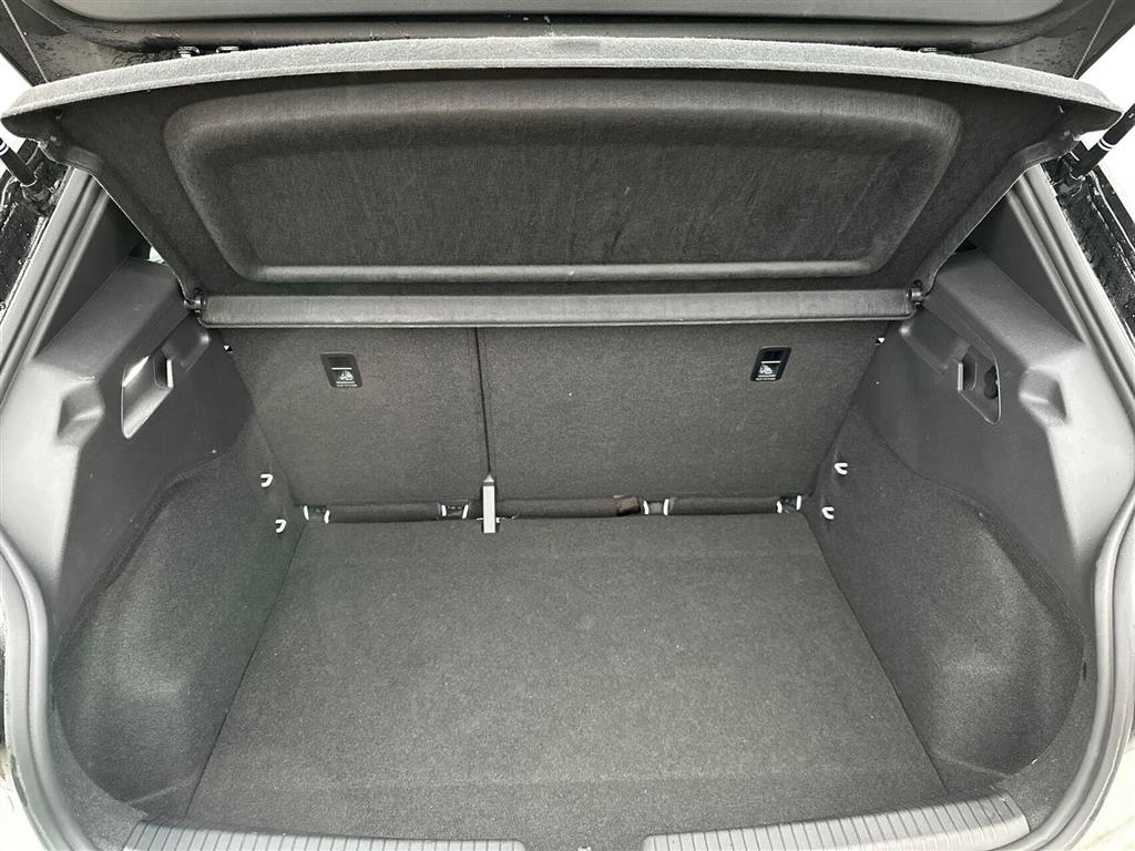 VW ID.3 EL 1st 204HK 5d Aut. - Image 7