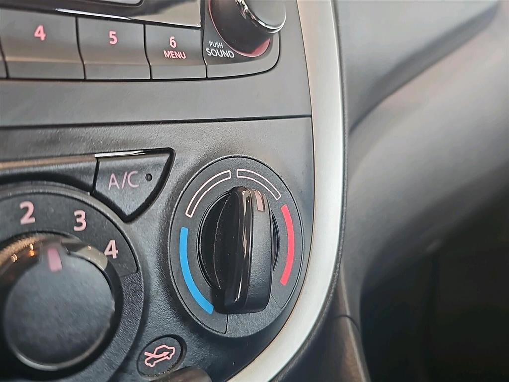 Suzuki Celerio 1,0 Dualjet 12V Club KUP 68HK 5d - Image 8