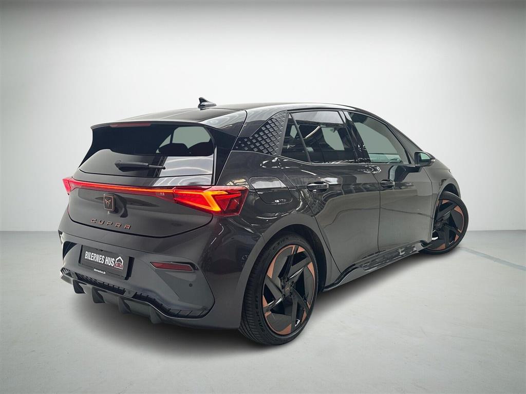 Cupra Born EL Dinamica Pack High 204HK 5d Aut. - Image 2