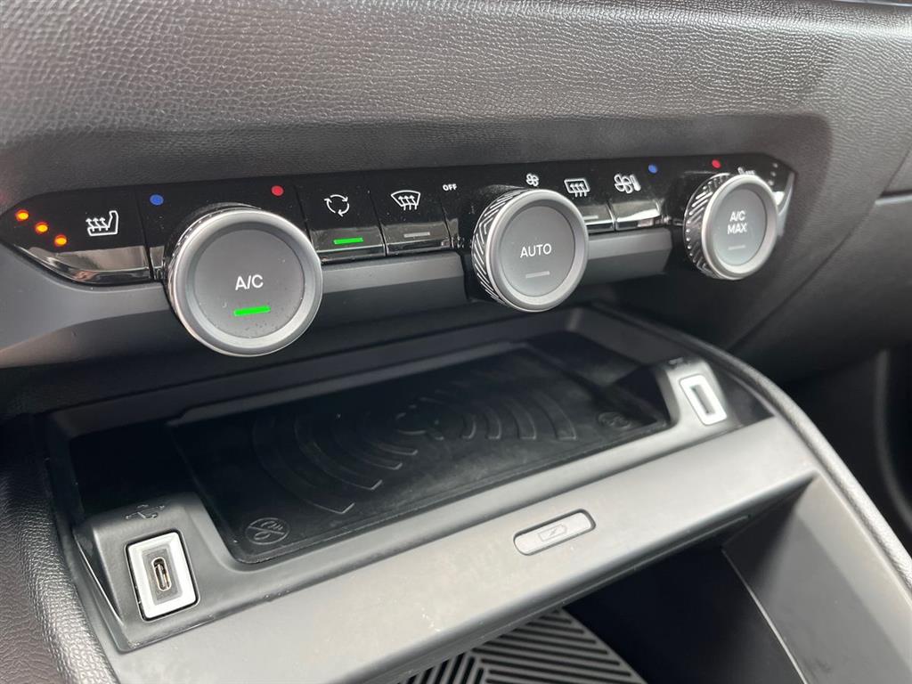 Citroën e-C4 X EL Palais Sky 136HK 5d Aut. - Image 15