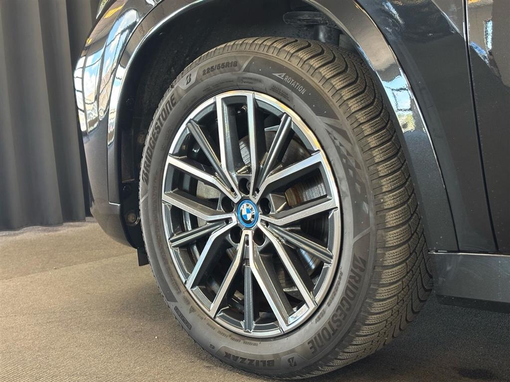 BMW iX1 xDrive30 EL M-Sport 4x4 313HK 5d Aut. - Image 7