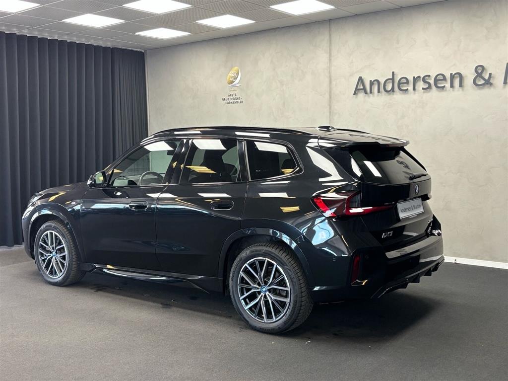 BMW iX1 xDrive30 EL M-Sport 4x4 313HK 5d Aut. - Image 3