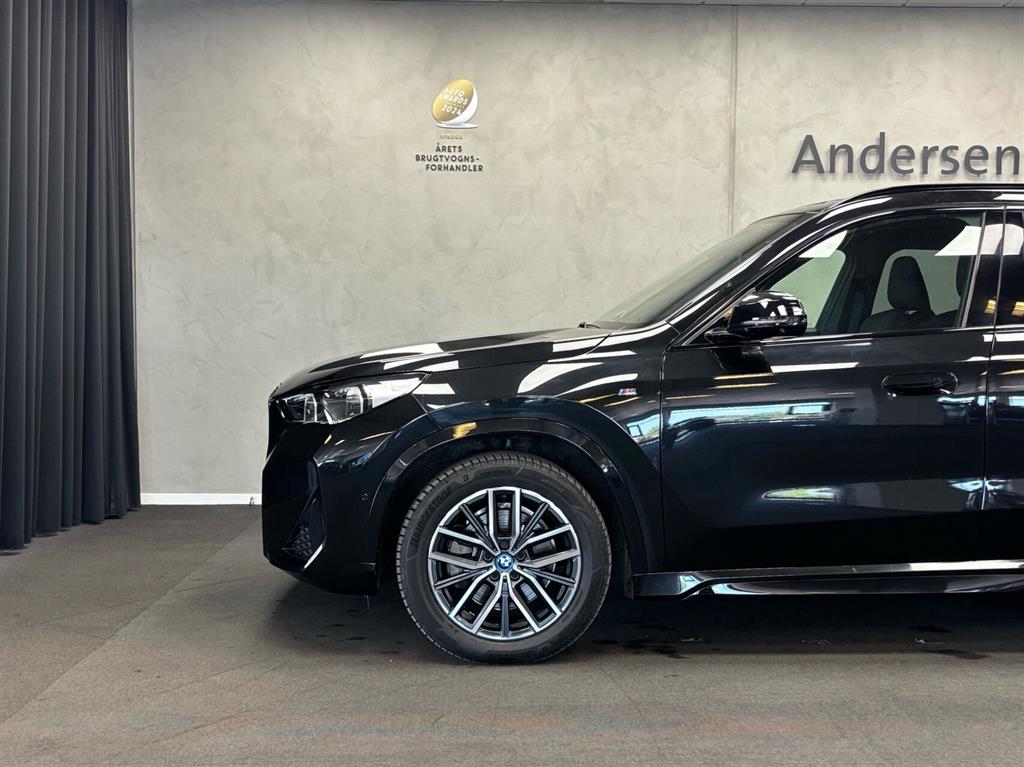 BMW iX1 xDrive30 EL M-Sport 4x4 313HK 5d Aut. - Image 4